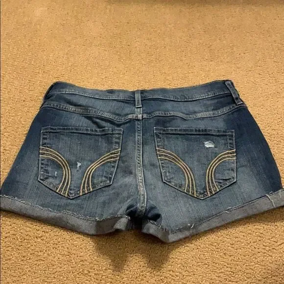 🔴 High rise short shorts - Picture 2 of 4